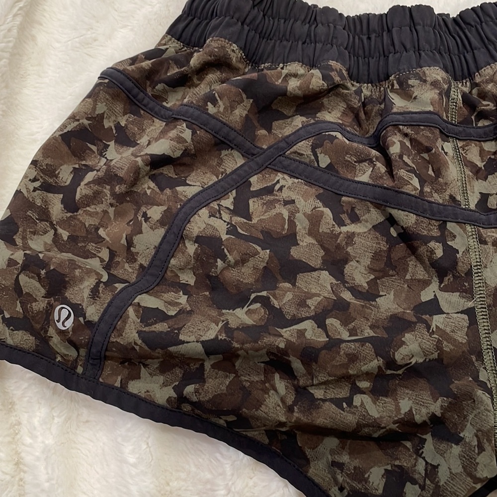 Lululemon Running Shorts, Size 8 With Side Zipper… - image 2